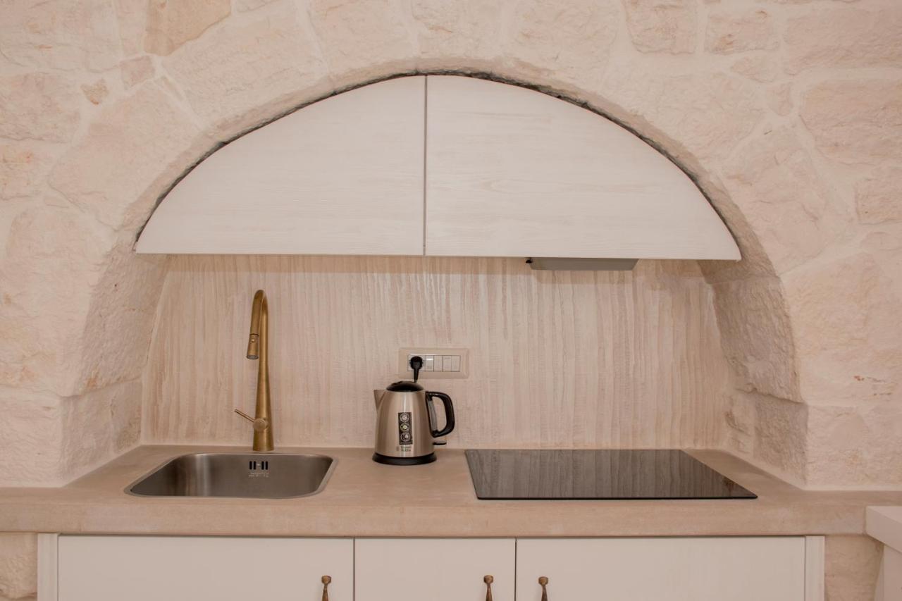 Trullo Cinquenoci Suite Locorotondo Esterno foto