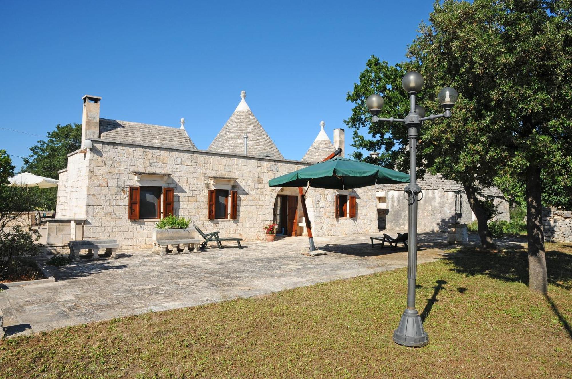 Trullo Cinquenoci Suite Locorotondo Esterno foto
